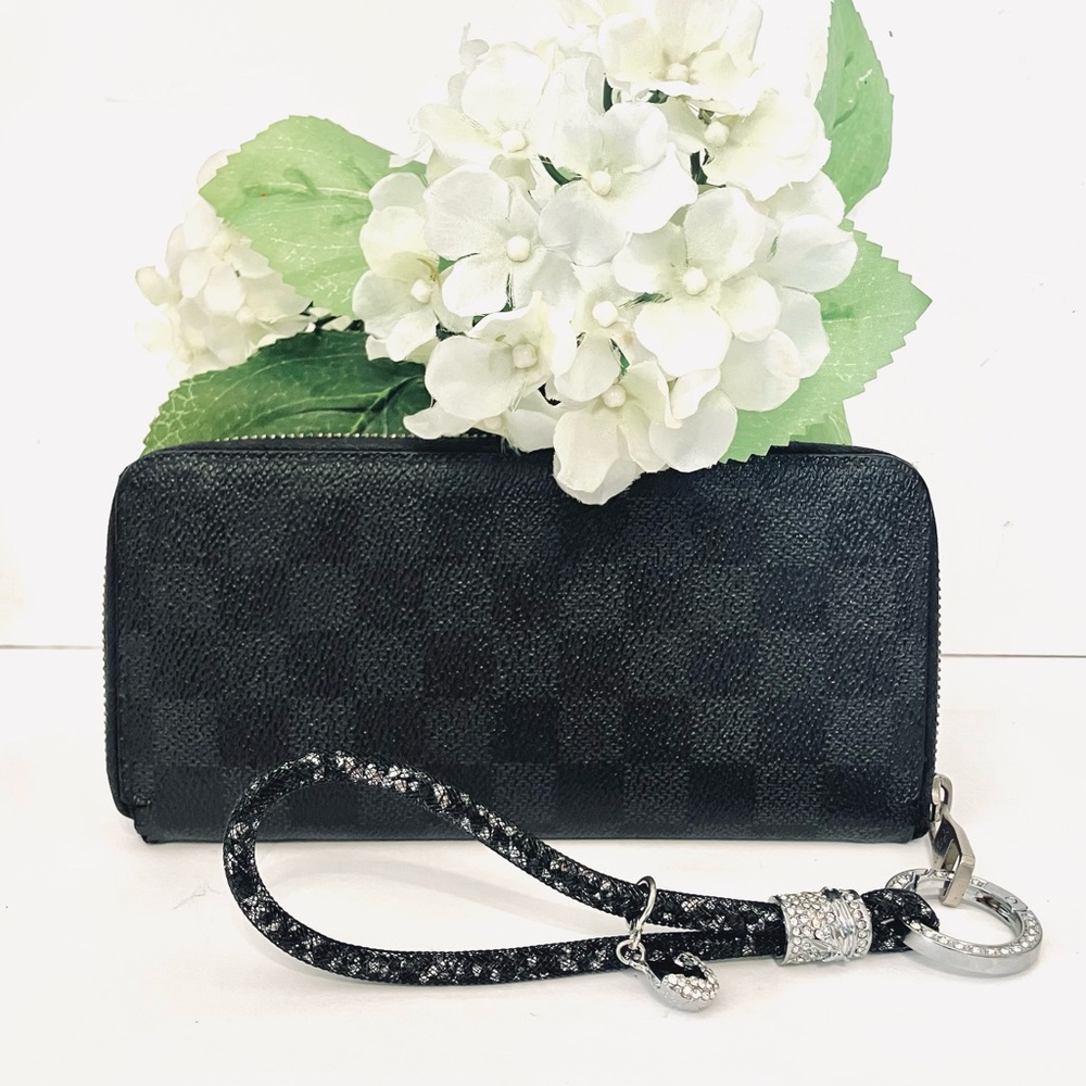 Louis Vuitton Damier Graphite Zippy Organiser Wallet